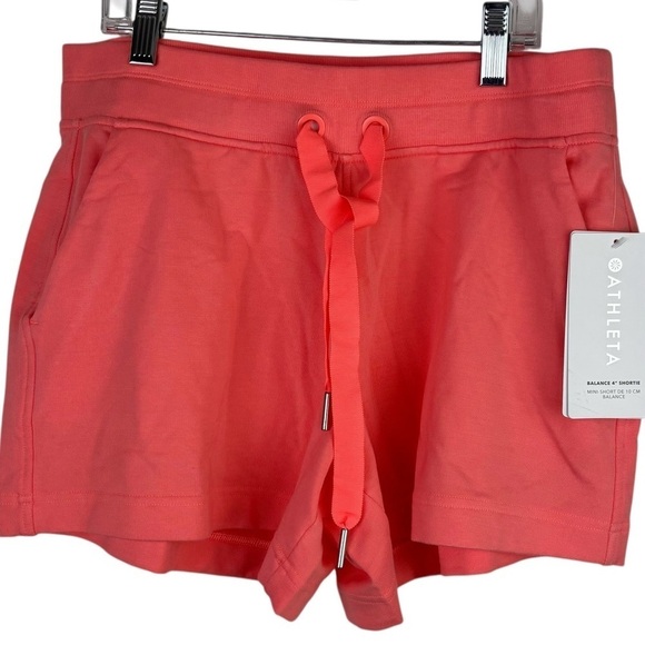 Athleta Pants - Athleta NWT Balance 4" Shortie in Coral Size Small